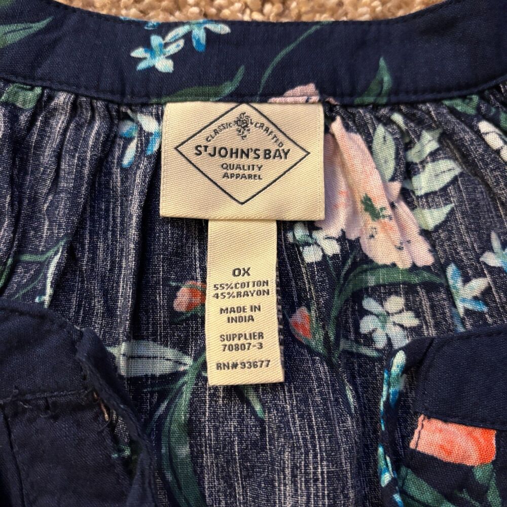 St. John's Bay Blouse Womens 0X Navy Floral Peasant Short Sleeve NWT - Picture 4 of 7